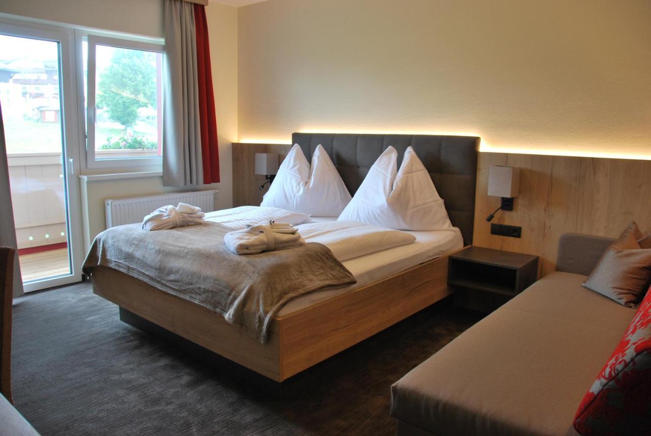 שלאדמינג Hotel Pariente מראה חיצוני תמונה