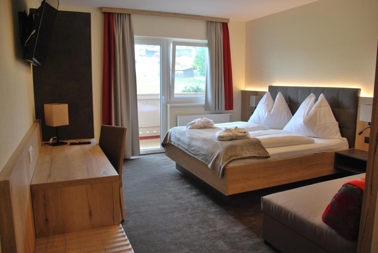 שלאדמינג Hotel Pariente מראה חיצוני תמונה